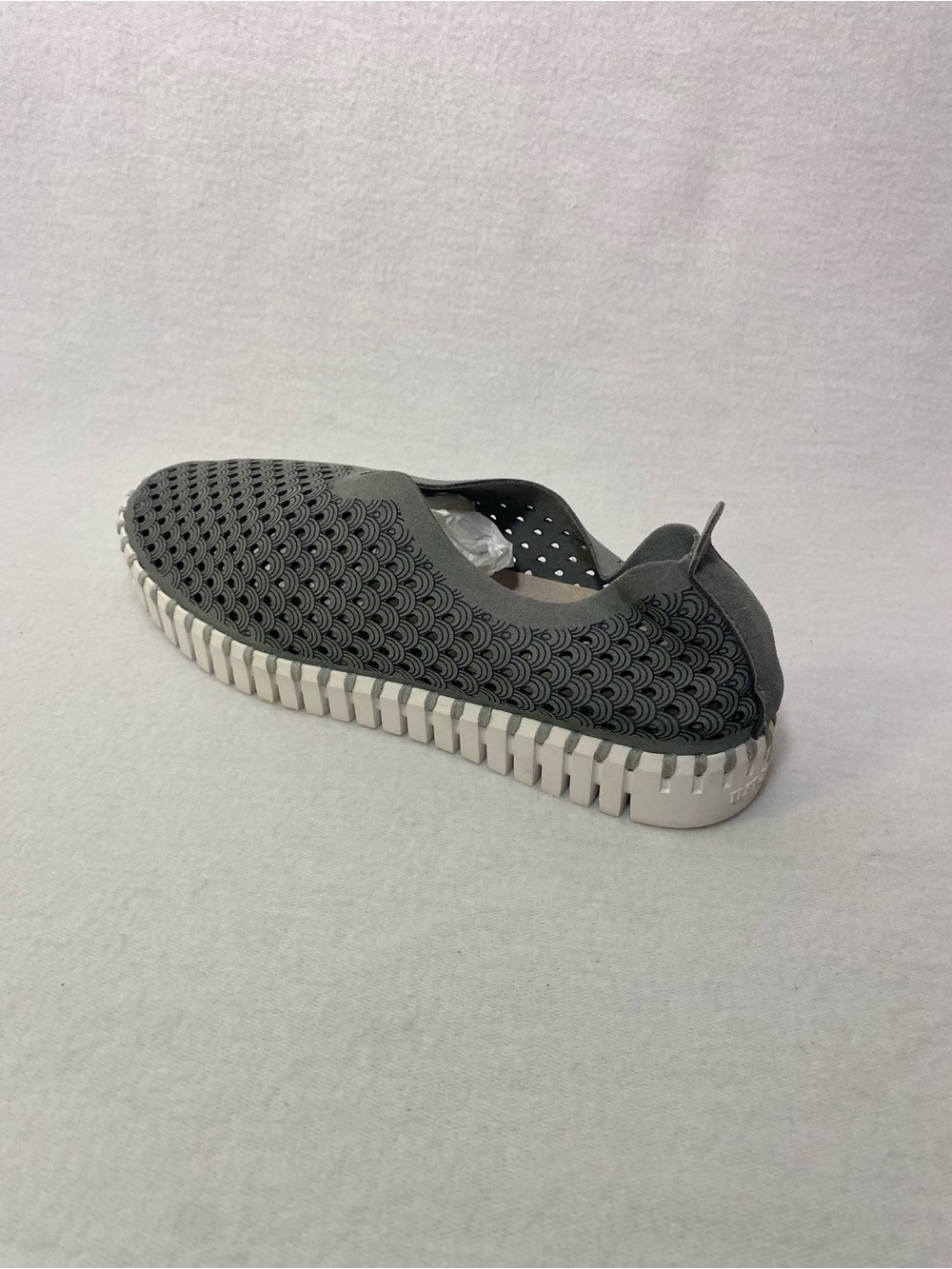 Isle Jacobsen Tulip Slip In Shoe Gray Size EU 37 US 6.5-7
